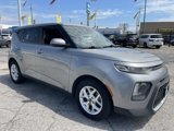 Used 2022 Kia Soul LX w/ Technology Package image 3