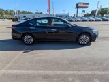 Used 2023 Nissan Altima 2.5 SV w/ SV Premium Package image 2