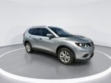 Used 2015 Nissan Rogue SV w/ SV Premium Package image 2