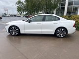 Used 2022 Volvo S60 B5 Momentum w/ Premium Package image 3