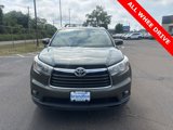 Used 2016 Toyota Highlander XLE image 2