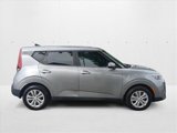 Used 2022 Kia Soul LX image 4