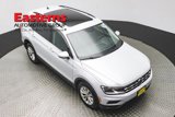 Used 2018 Volkswagen Tiguan SE w/ Panoramic Sunroof Package image 3
