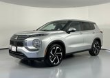Used 2022 Mitsubishi Outlander ES image 3