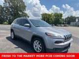 Used 2017 Jeep Cherokee Latitude image 3