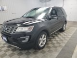 Used 2017 Ford Explorer XLT image 6