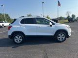Used 2022 Chevrolet Trax LT w/ LT Convenience Package image 2