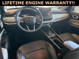 Used 2023 Jeep Compass Limited image 3