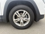 Used 2022 GMC Terrain SLE w/ Driver Convenience Package image 4
