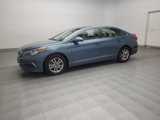 Used 2017 Hyundai Sonata SE image 2