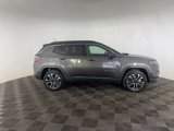 Used 2023 Jeep Compass Limited image 4
