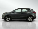 Used 2018 Nissan Rogue Sport SV image 2
