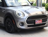 Used 2021 MINI Cooper 2-Door Hardtop image 2