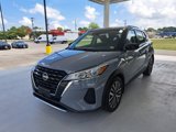 Used 2023 Nissan Kicks SV image 3