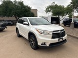 Used 2016 Toyota Highlander XLE image 3