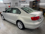 Used 2012 Volkswagen Jetta SE image 3
