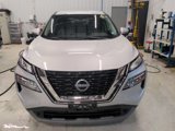 Used 2022 Nissan Rogue SV image 2
