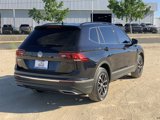 Used 2021 Volkswagen Tiguan SE w/ Panoramic Sunroof Package image 4