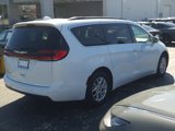 Used 2022 Chrysler Pacifica Touring-L image 4
