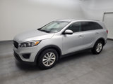 Used 2016 Kia Sorento LX w/ LX Convenience Package image 2