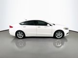 Used 2018 Ford Fusion SE w/ Fusion SE Technology Package image 4
