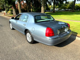 Used 2004 Lincoln Town Car Signature image 3