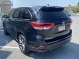 Used 2018 Toyota Highlander XLE image 5