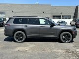 Used 2021 Jeep Grand Cherokee L Laredo image 2