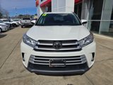 Used 2018 Toyota Highlander XLE image 2