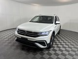Used 2023 Volkswagen Tiguan SE w/ Panoramic Sunroof Package image 2