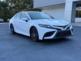 Used 2022 Toyota Camry SE image 2