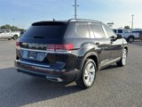 Used 2022 Volkswagen Atlas SE w/ Panoramic Sunroof Package image 3