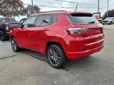 Certified 2022 Jeep Compass Limited image 6
