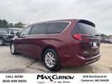 Used 2023 Chrysler Pacifica Touring-L image 3