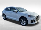 Used 2022 Audi Q5 2.0T Premium w/ Convenience Package image 2