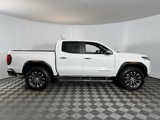 Used 2024 GMC Canyon Denali image 5