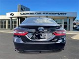 Used 2022 Toyota Camry SE image 3