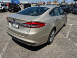 Used 2017 Ford Fusion SE w/ Fusion SE Technology Package image 5