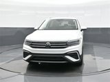 Certified 2022 Volkswagen Tiguan SE image 2