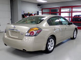 Used 2009 Nissan Altima 3.5 SL w/ Technology Pkg image 2