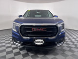 Used 2022 GMC Terrain SLE image 2