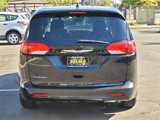 Used 2023 Chrysler Voyager LX image 5