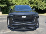 Used 2024 Cadillac Escalade ESV V w/ LPO, ONYX Package image 3