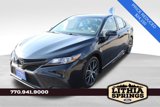 Used 2023 Toyota Camry SE image 3