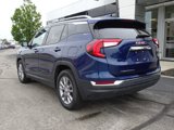 Used 2022 GMC Terrain SLT image 4