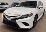 Used 2018 Toyota Camry SE w/ Moonroof Package image 3