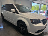 Used 2015 Dodge Grand Caravan SE image 4