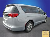 Used 2022 Chrysler Voyager LX image 5