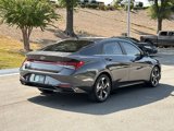 Used 2022 Hyundai Elantra SEL w/ Convenience + Premium Package image 5