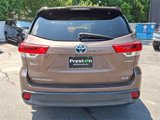 Used 2017 Toyota Highlander XLE image 5